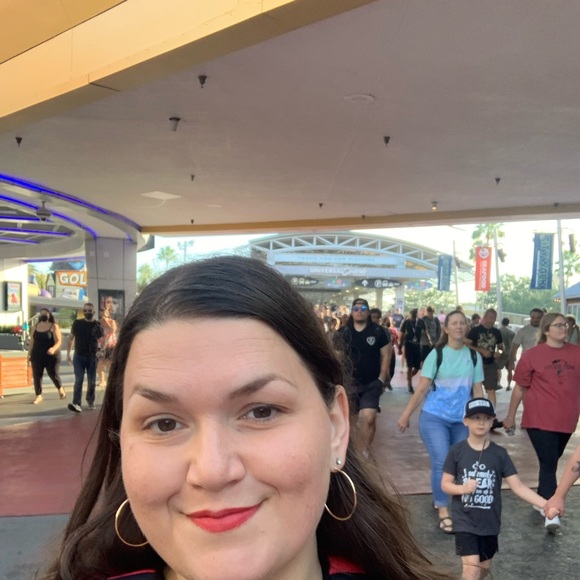 Meet your Posher, Rosemary - Picture 7 of 11